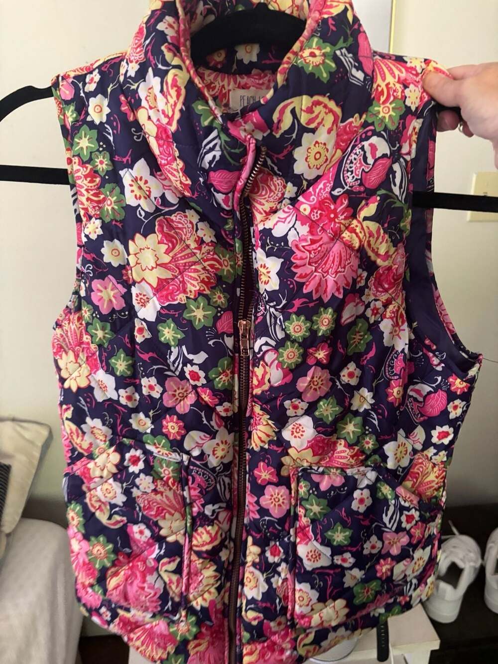 Peach Love California Quilted Floral Puffer Vest Size Small